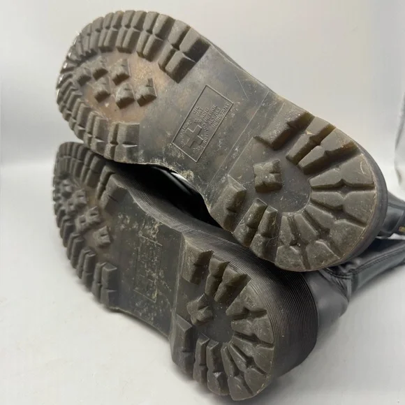 Dr Martens Boots Men 9 Women 10 Black Jadon Leather Platform Combat Zip